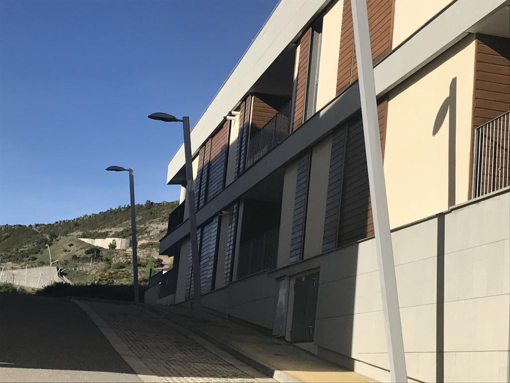 Golf Y Nieve Apartment Sabiñánigo Exterior foto